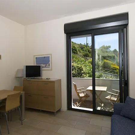 Apartment La Fiorita