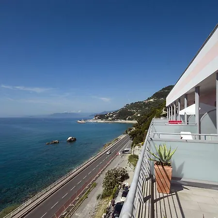 Apartment La Fiorita *
