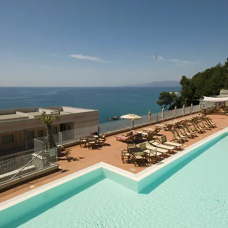La Fiorita Apartment *